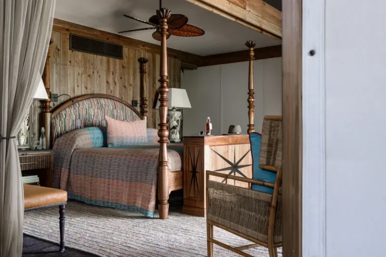 xigera-suite-8-bedroom_2